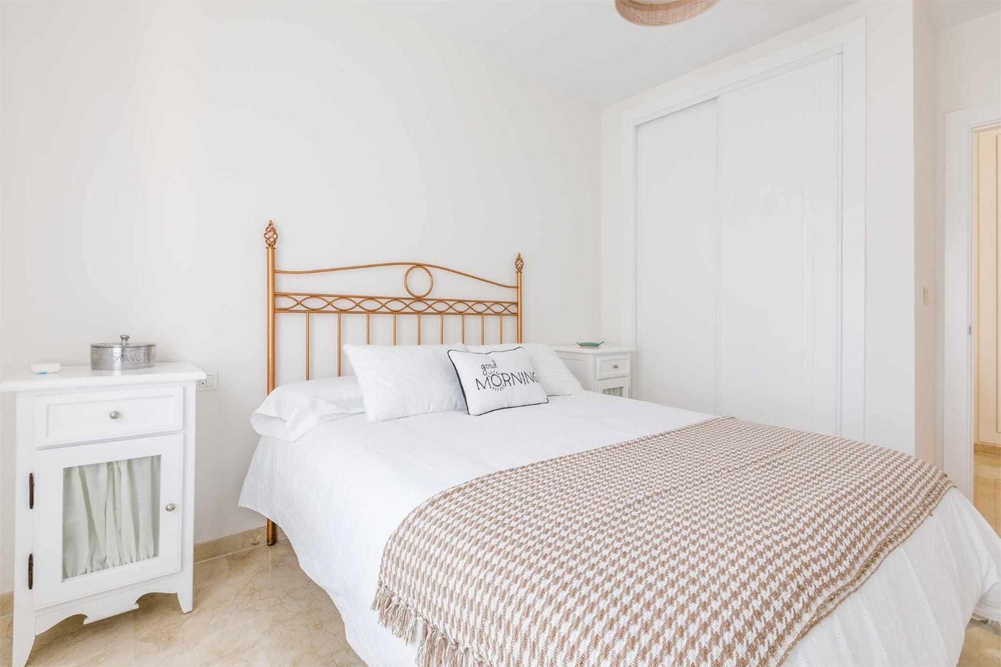 Apartment A&n